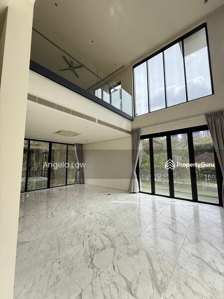 Level 1 living room with double volume ceiling & full window glass 