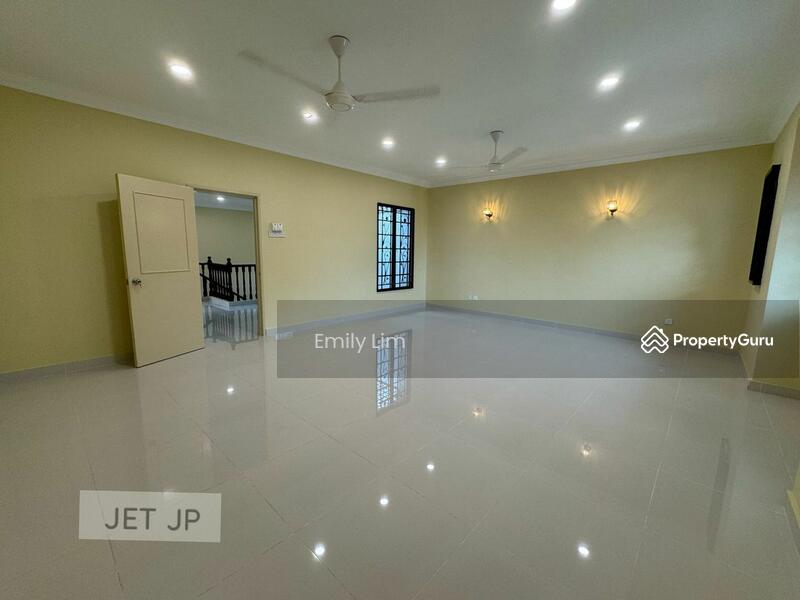 Untuk Dijual - Semi-D house at Bandar Bukit Tinggi 2