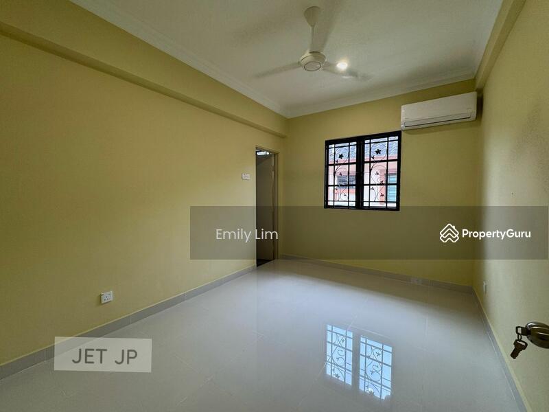 Untuk Dijual - Semi-D house at Bandar Bukit Tinggi 2