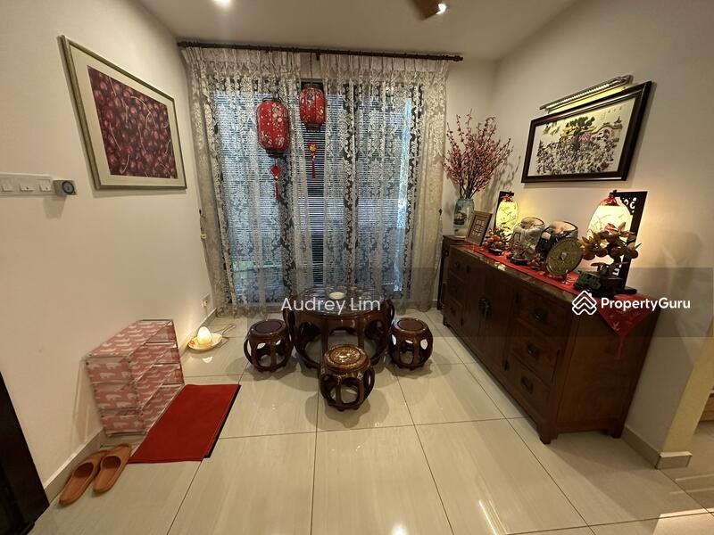 Untuk Dijual - Jade Hills