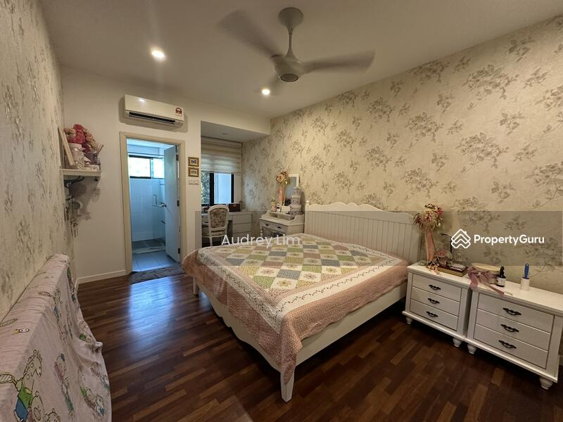 Untuk Dijual - Jade Hills