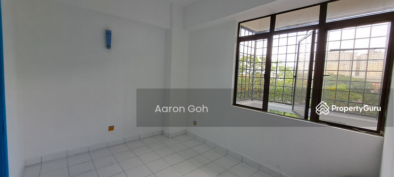 For Sale - Mutiara Serdang (Turf View)