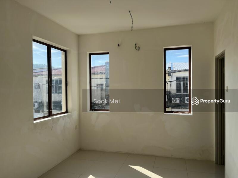 For Sale - Jalan Labrooy