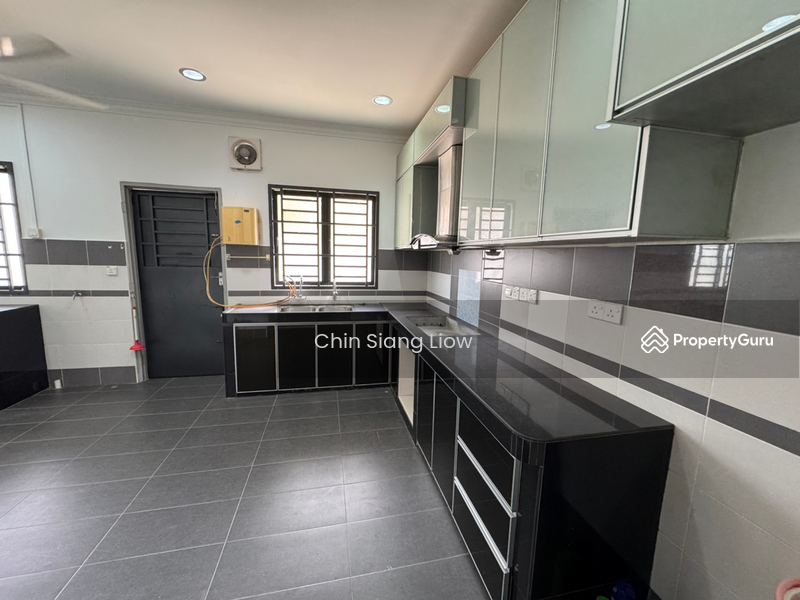 Terrace house at Taman Merdeka untuk Untuk Dijual - RM 390,000, Mac 2026 - PropertyGuru.com.my