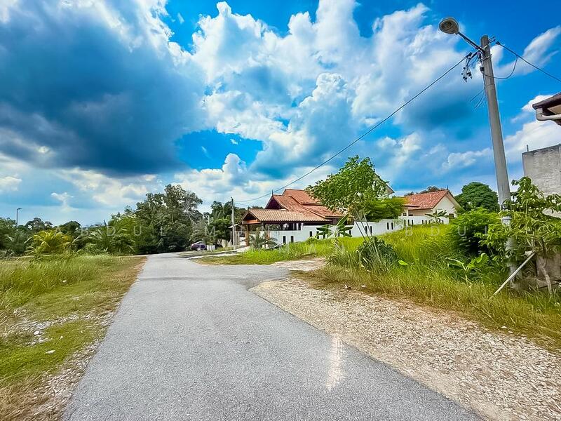 For Sale - Jenderam Hilir