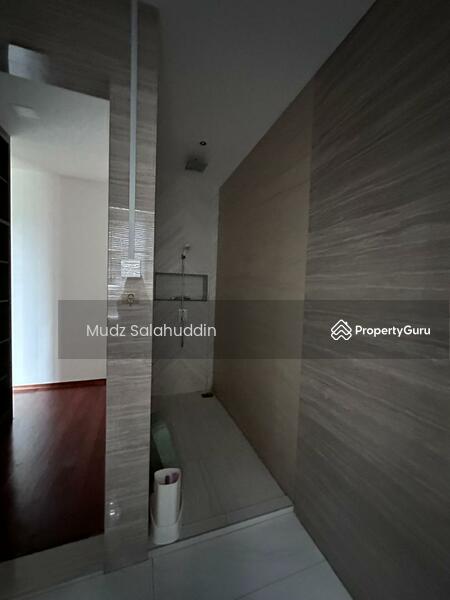 For Rent - Lakefront Villa Cyberjaya