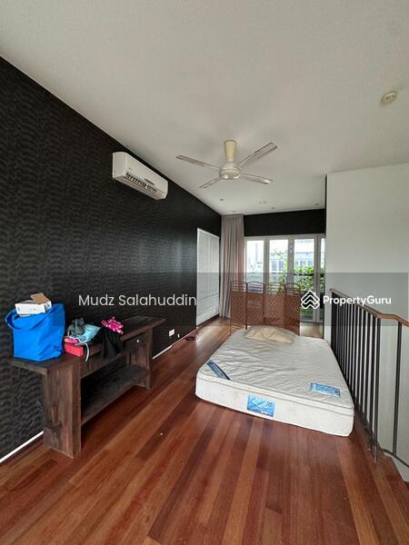 For Rent - Lakefront Villa Cyberjaya
