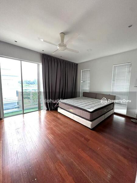 For Rent - Lakefront Villa Cyberjaya