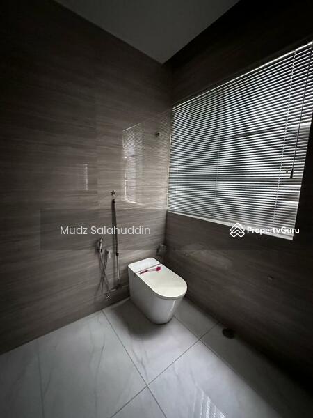 For Rent - Lakefront Villa Cyberjaya