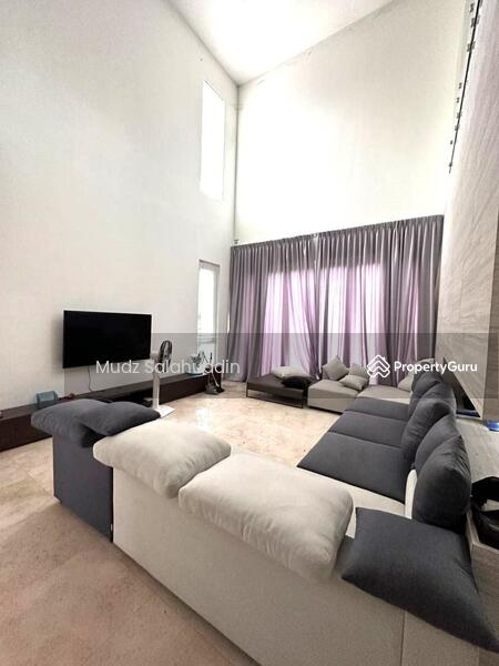 For Rent - Lakefront Villa Cyberjaya