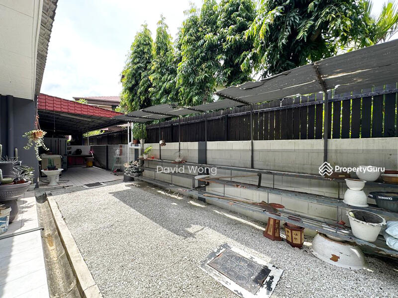 For Sale - Taman Golf