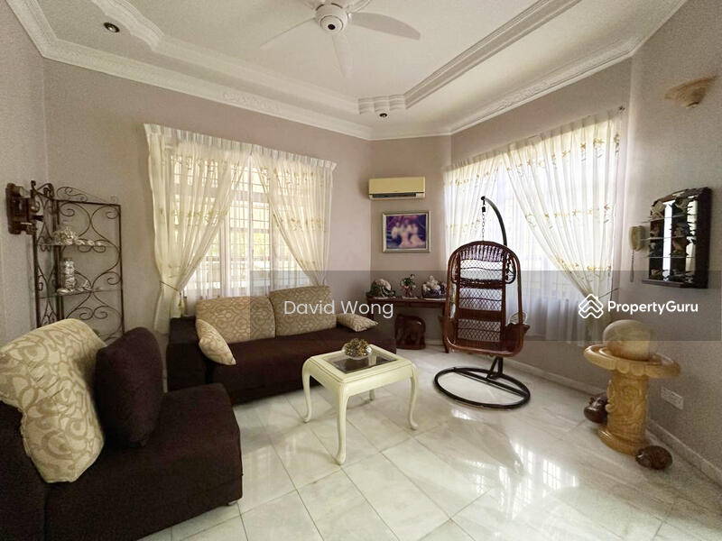 For Sale - Taman Golf