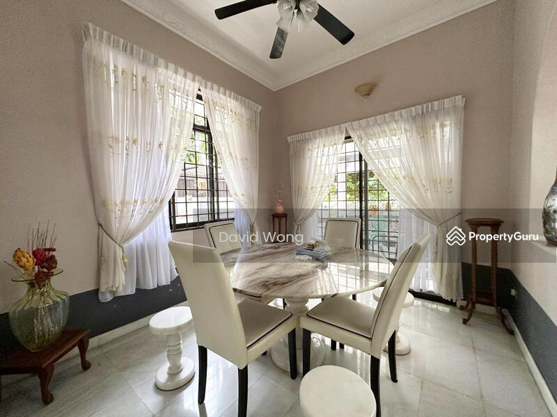 For Sale - Taman Golf