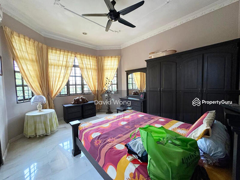 For Sale - Taman Golf