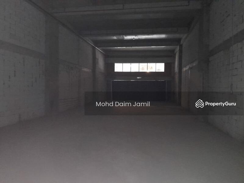 For Rent - 1-month free rental, Retail Space From 1580 to 4032 Sf