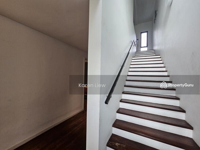 Untuk Dijual - Lake Fields