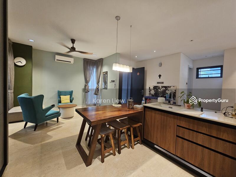 Untuk Dijual - Lake Fields