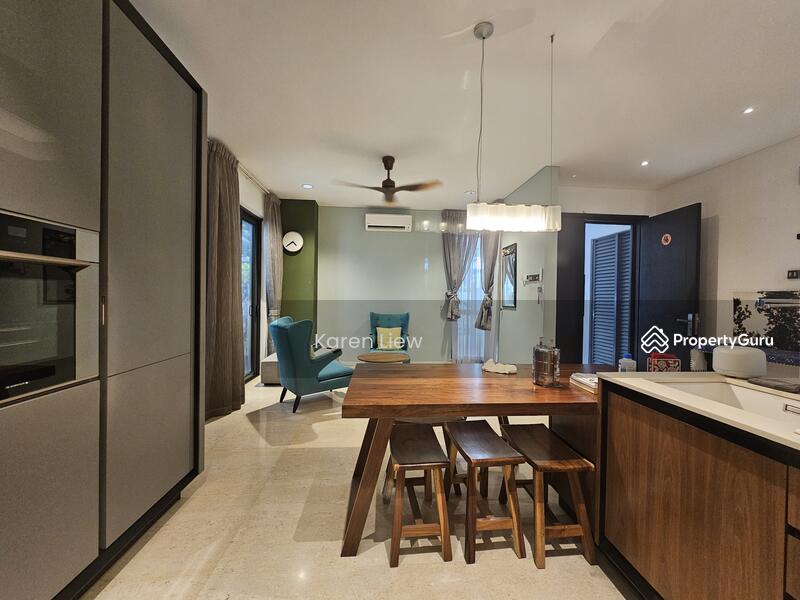 Untuk Dijual - Lake Fields