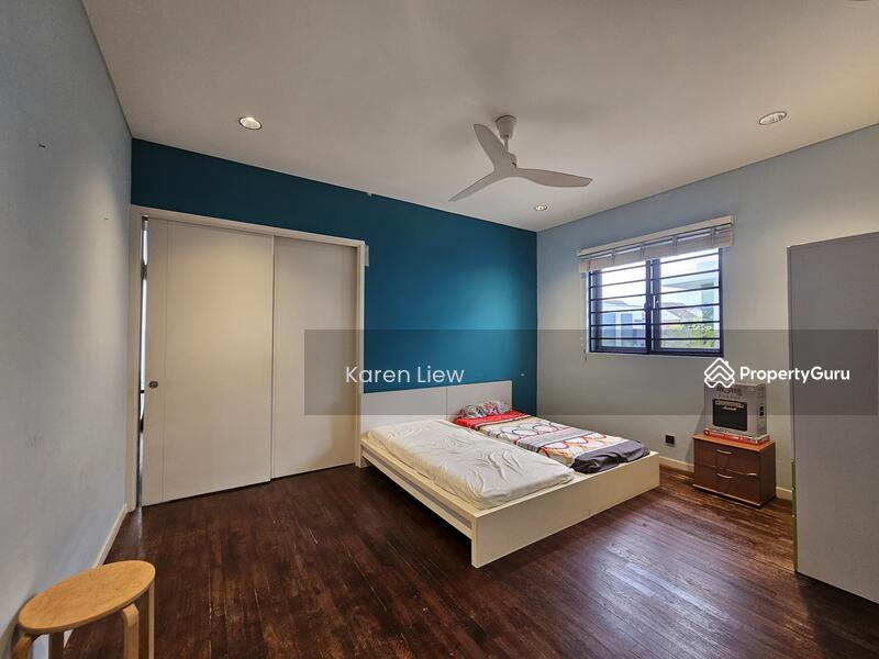 Untuk Dijual - Lake Fields