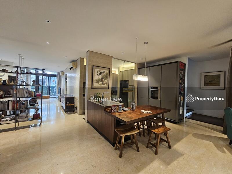 Untuk Dijual - Lake Fields
