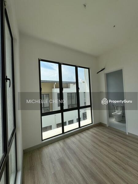 Semi-Detached House for Sale in Diamond City (Semenyih) - MICHELLE CHENG - PropertyGuru.com.my