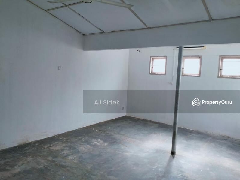 Untuk Dijual - Lembah Keramat