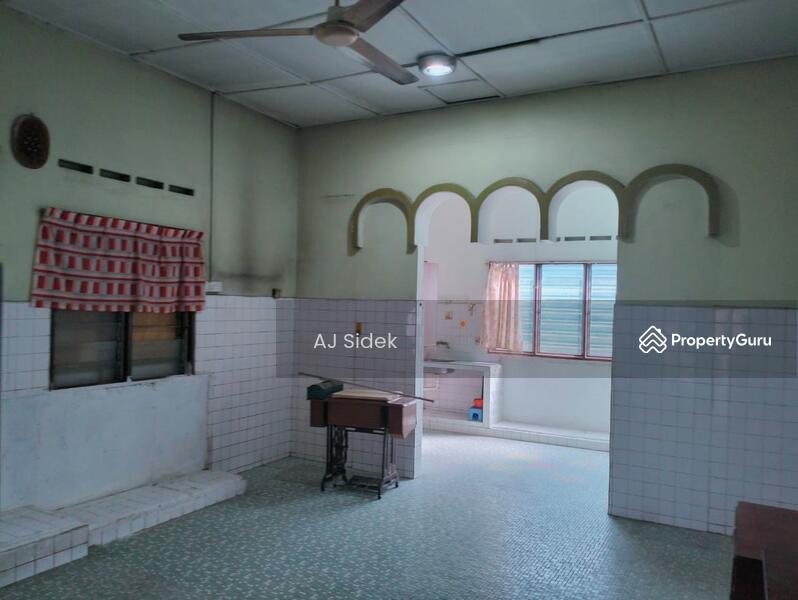 Untuk Dijual - Lembah Keramat