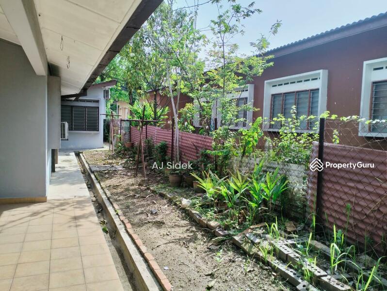 Untuk Dijual - Lembah Keramat