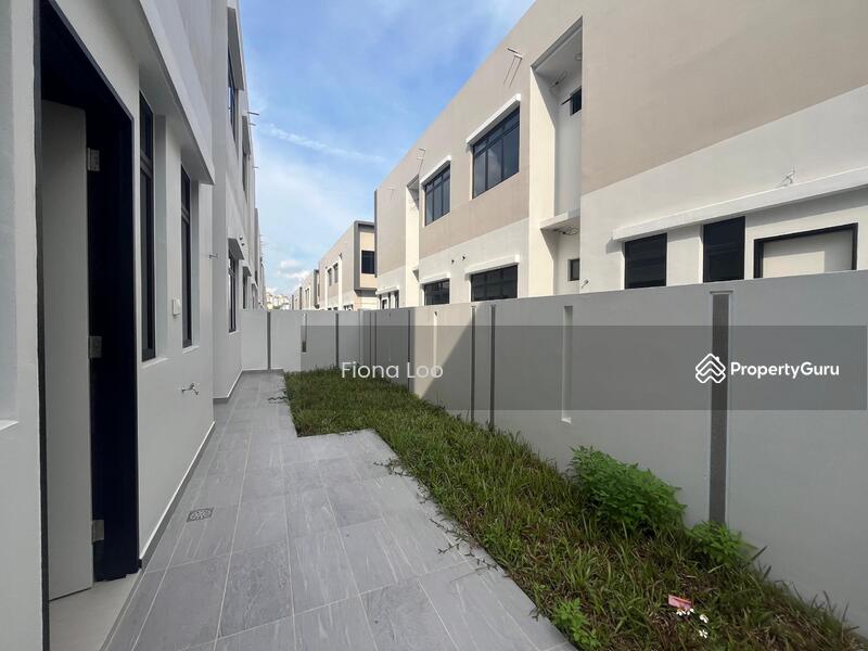 Rumah Berkembar untuk Dijual di Taman Sutera Utama (Skudai) - Fiona Loo - PropertyGuru.com.my