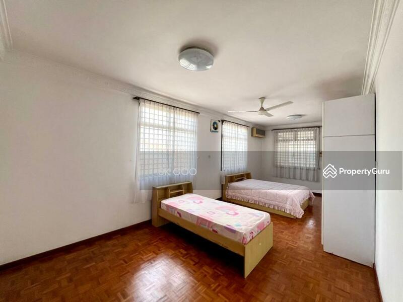 For Sale - BUKIT KESENANGAN