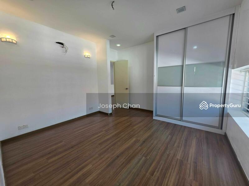 Untuk Dijual - Semi-D house at Seksyen 7 Garden Villa