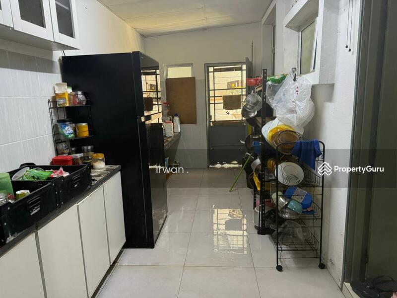 Semi-Detached House for Sale in Bandar Saujana Putra (Tanjong Duabelas) - Irwan Affandi - PropertyGuru.com.my