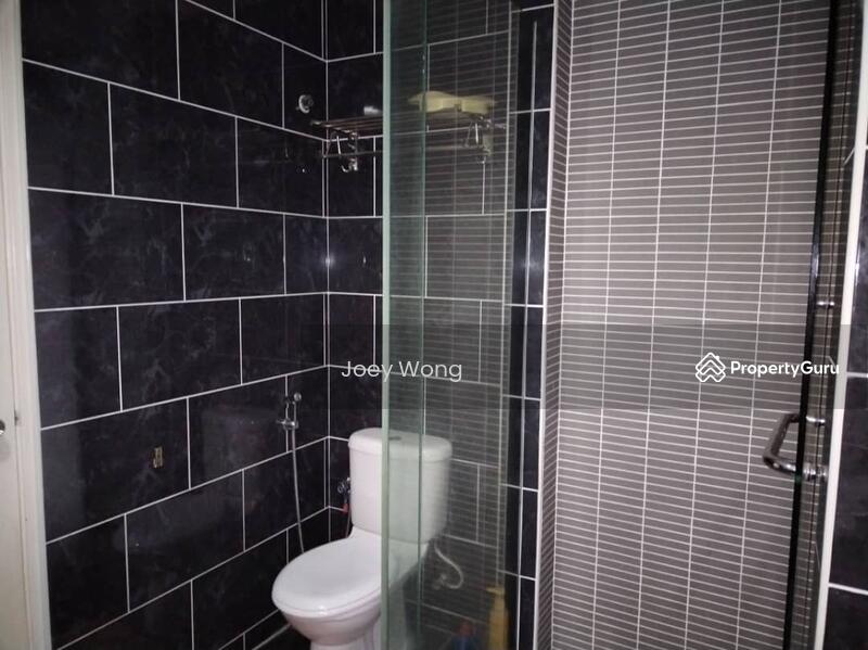 Untuk Dijual - Lake Fields
