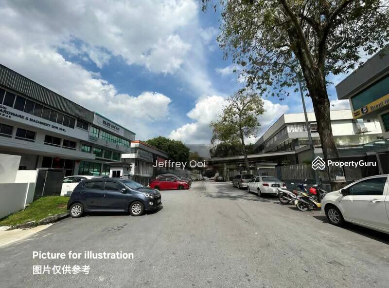 Untuk Dijual - Fully Extended 2 Storey Semi-D Factory Taman Shamelin Perkasa Cheras KL