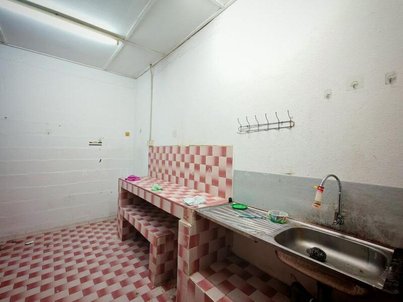 Flat for Rent at Taman Bukit Mewah - Kamil Radzuan - PropertyGuru.com.my