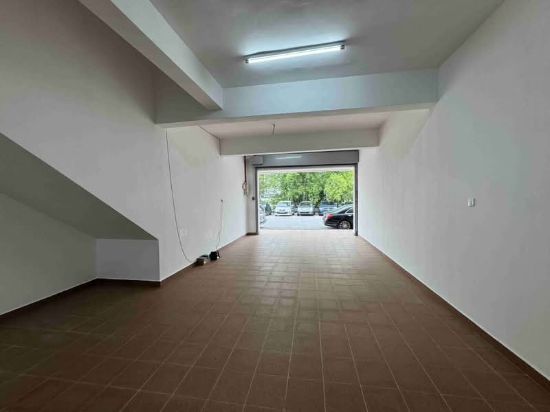 Shop for Rent in Bandar Bukit Puchong 2 (Puchong) - Paul Lee - Interior - PropertyGuru.com.my