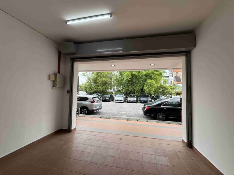 Shop for Rent in Bandar Bukit Puchong 2 (Puchong) - Paul Lee - Exterior - PropertyGuru.com.my