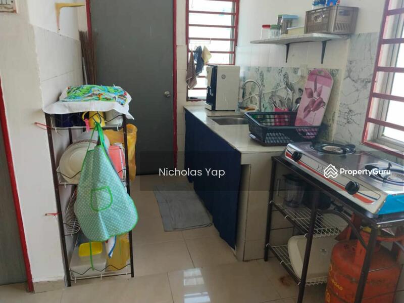 For Rent - Ground floor Townhouse Corner @ Bayu ParkVille Taman Balakong jaya