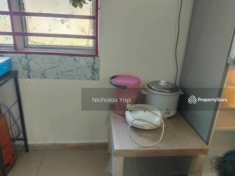 For Rent - Ground floor Townhouse Corner @ Bayu ParkVille Taman Balakong jaya