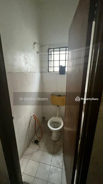 For Sale - Shoplot 2 Tingkat Jalan Airport City 2 Kota Warisan Sepang
