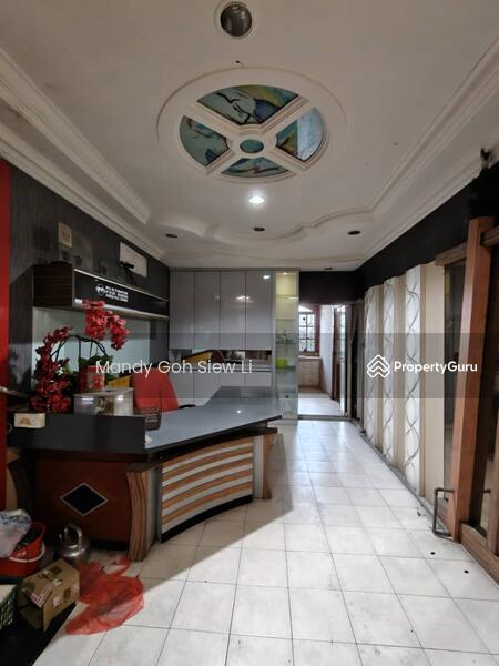 For Rent - Taman Universiti Jalan Perdagangan 1.5 Storey Factory