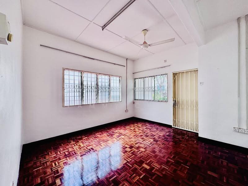 Semi-Detached House for Sale in Taman Nong Chik (Johor Bahru) - Tammy Chin - Interior - PropertyGuru.com.my