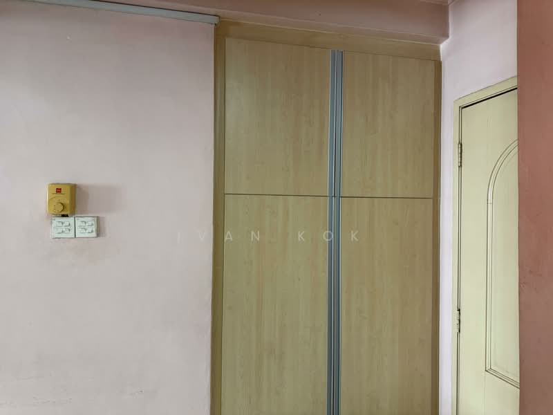 For Rent - D'aman Crimson