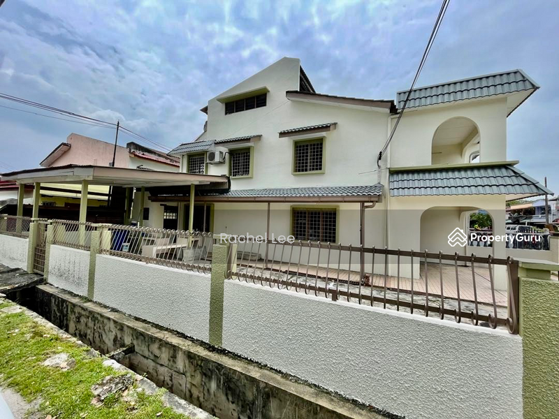 Untuk Dijual - Terrace house at Taman Sri Muda