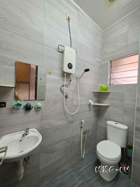 Rumah Teres 1-Tingkat untuk Dijual di Taman Kota Pendamar (Klang) - Ivy Por - Bathroom - PropertyGuru.com.my