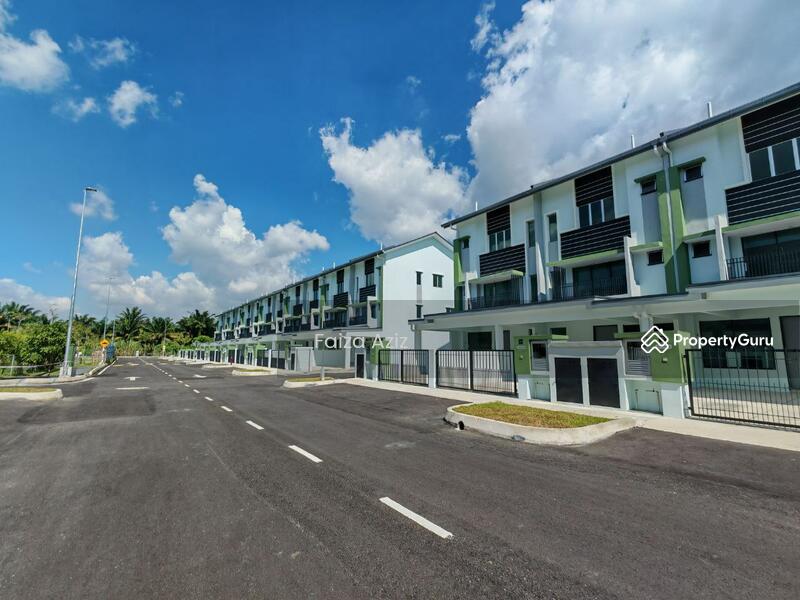 3-storey Terraced House for Sale in Batang Kali (Selangor) - Faiza Aziz - PropertyGuru.com.my