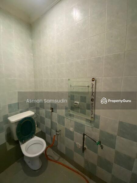 Untuk Disewa - Double Storey Jalan Adang For Rental In Bukit Jelutong Shah Alam