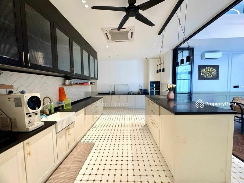 For Sale - RARE Bunglow Corner Lot Bukit Bandaraya