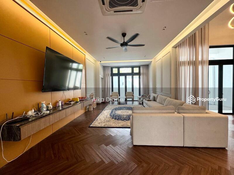 For Sale - RARE Bunglow Corner Lot Bukit Bandaraya