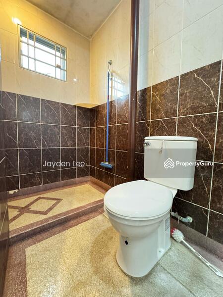 Untuk Dijual - Jalan Tempua Puchong Jaya